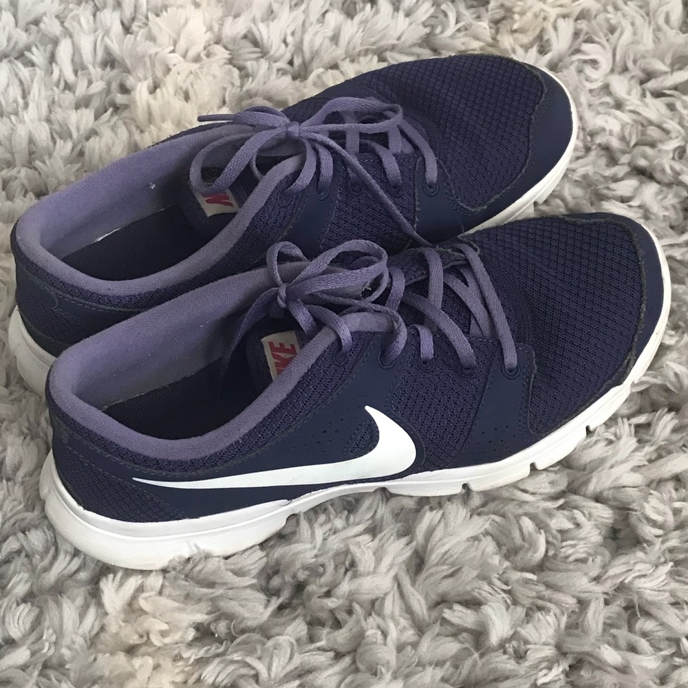 Women’s 10 Nike Shoes